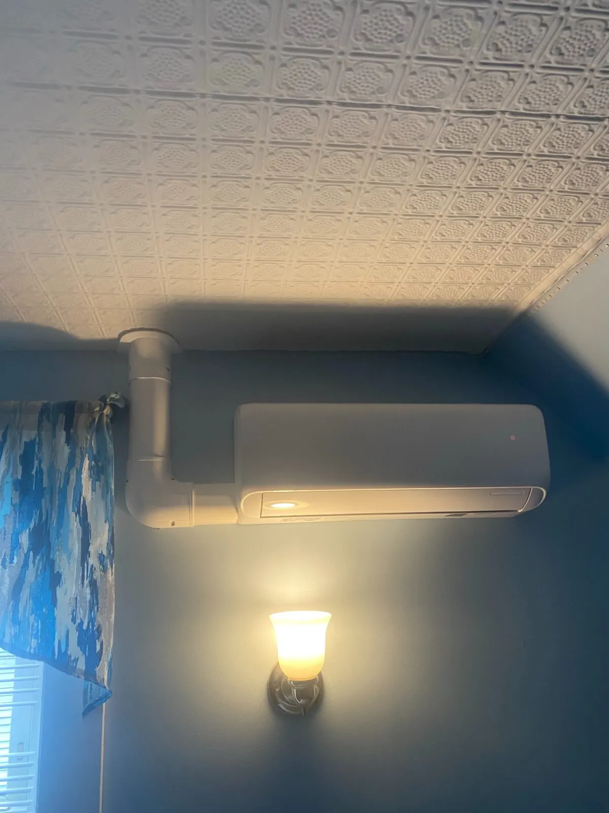 Wall-mounted indoor mini-split unit